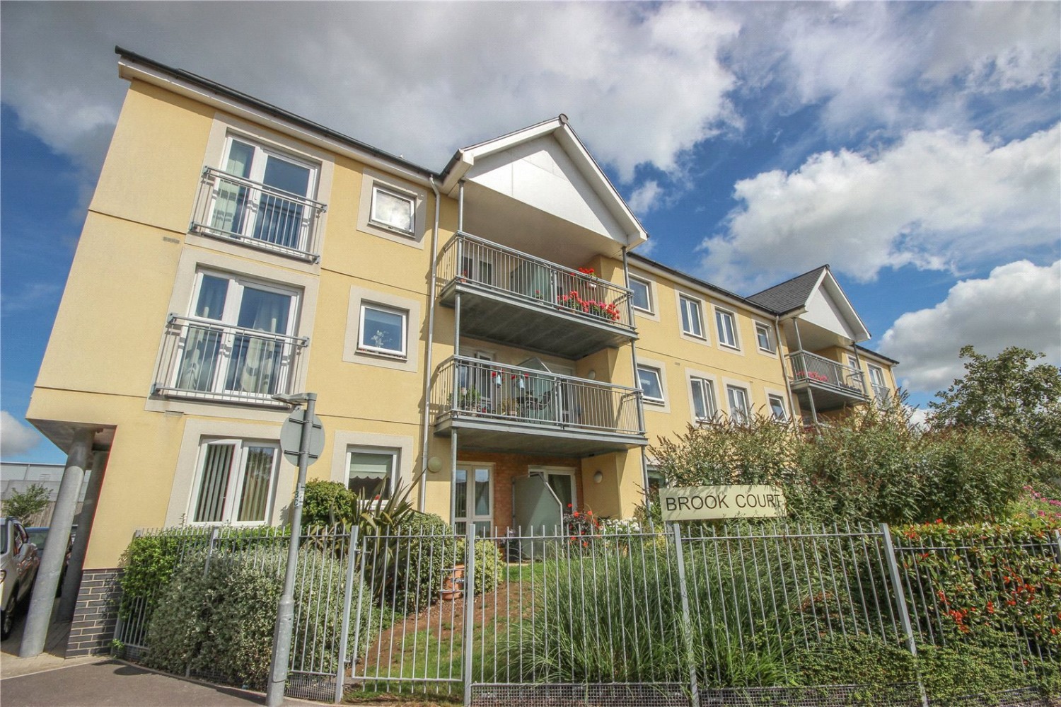 Savages Wood Road, Bristol