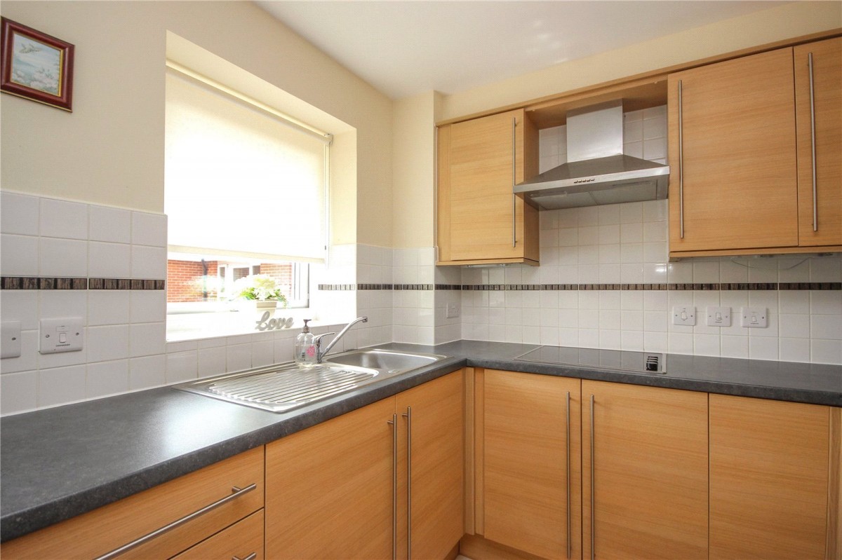 Savages Wood Road, Bristol