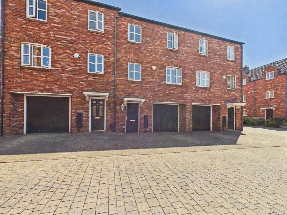 4 bedroom House for sale in Stoke Gifford, Bristol, South Gloucestershire