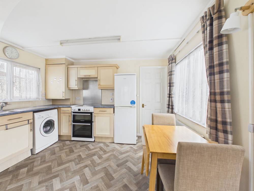 1 bedroom Park home for sale in Stoke Gifford, Bristol