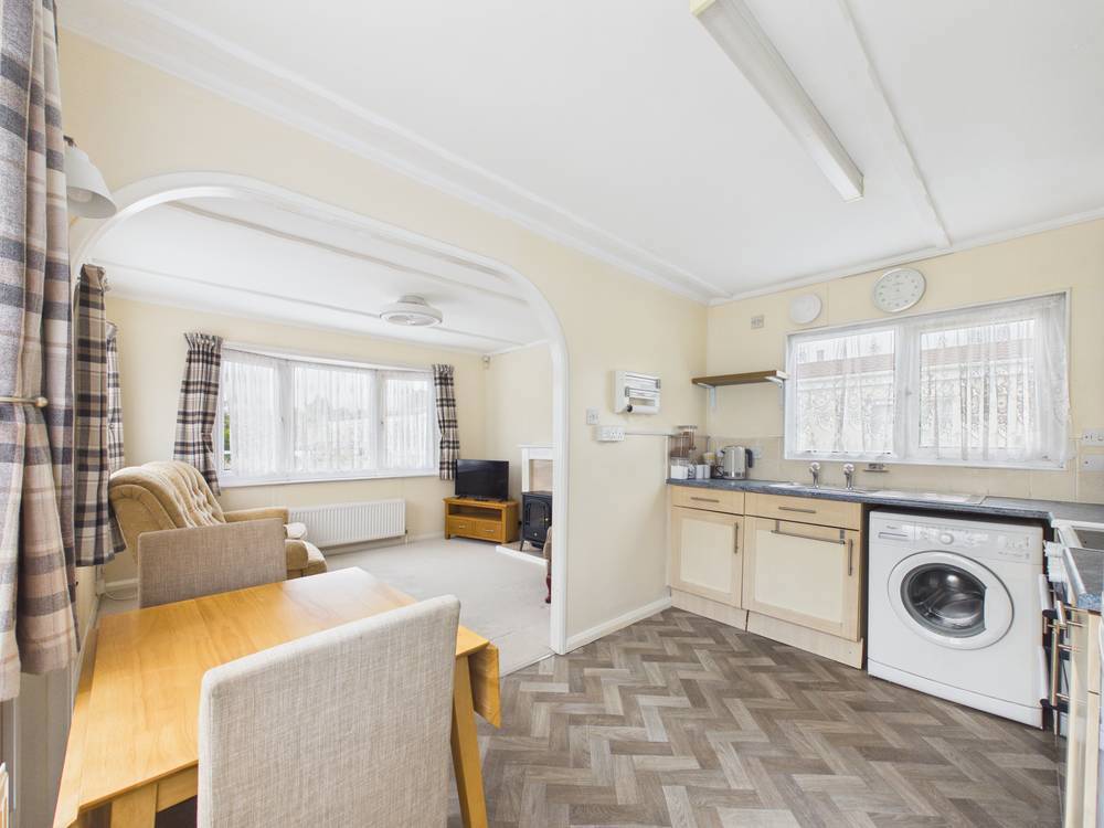 1 bedroom Park home for sale in Stoke Gifford, Bristol