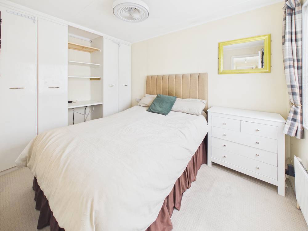 1 bedroom Park home for sale in Stoke Gifford, Bristol