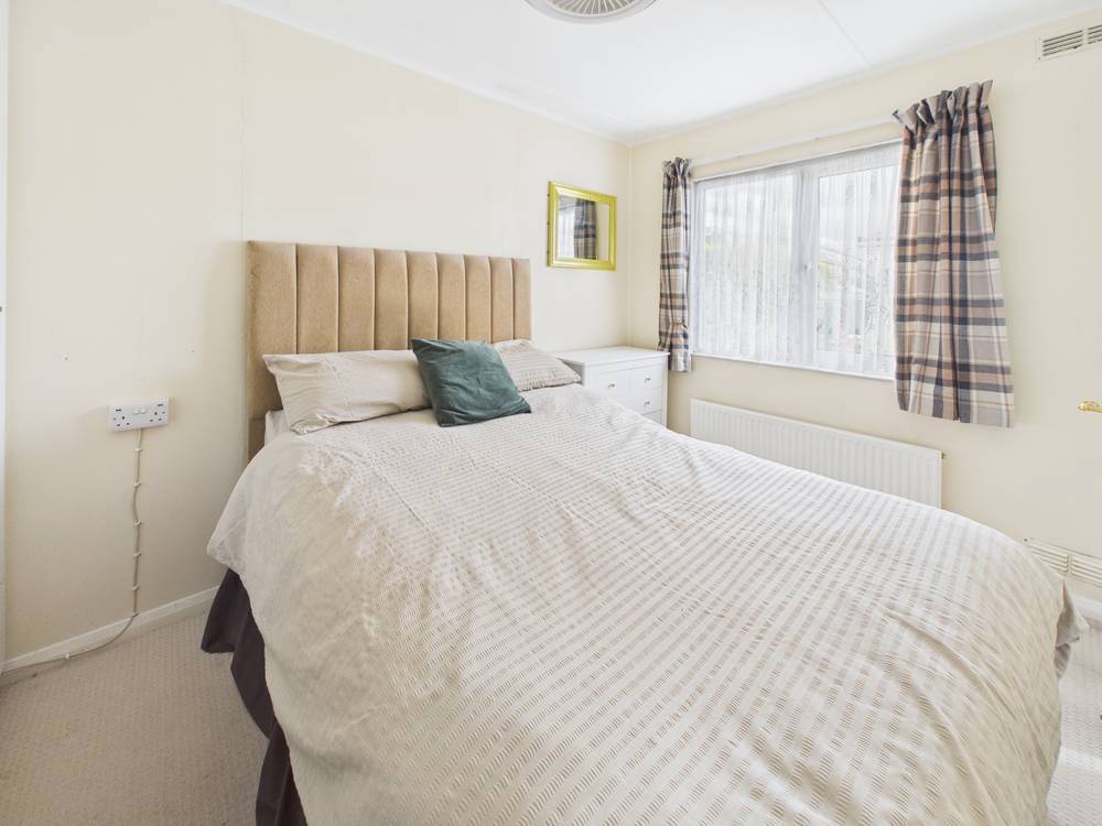 1 bedroom Park home for sale in Stoke Gifford, Bristol