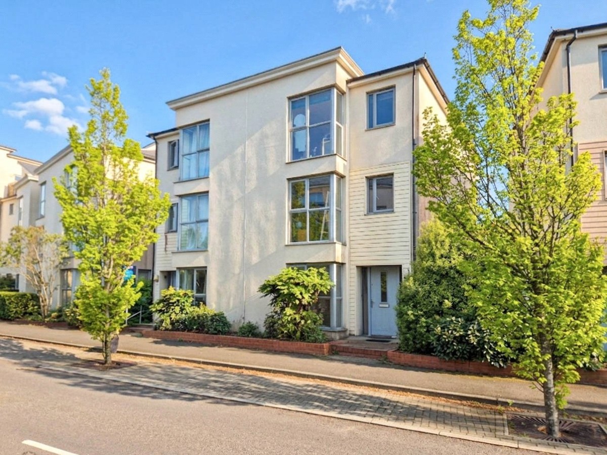 Cheswick Village, Bristol