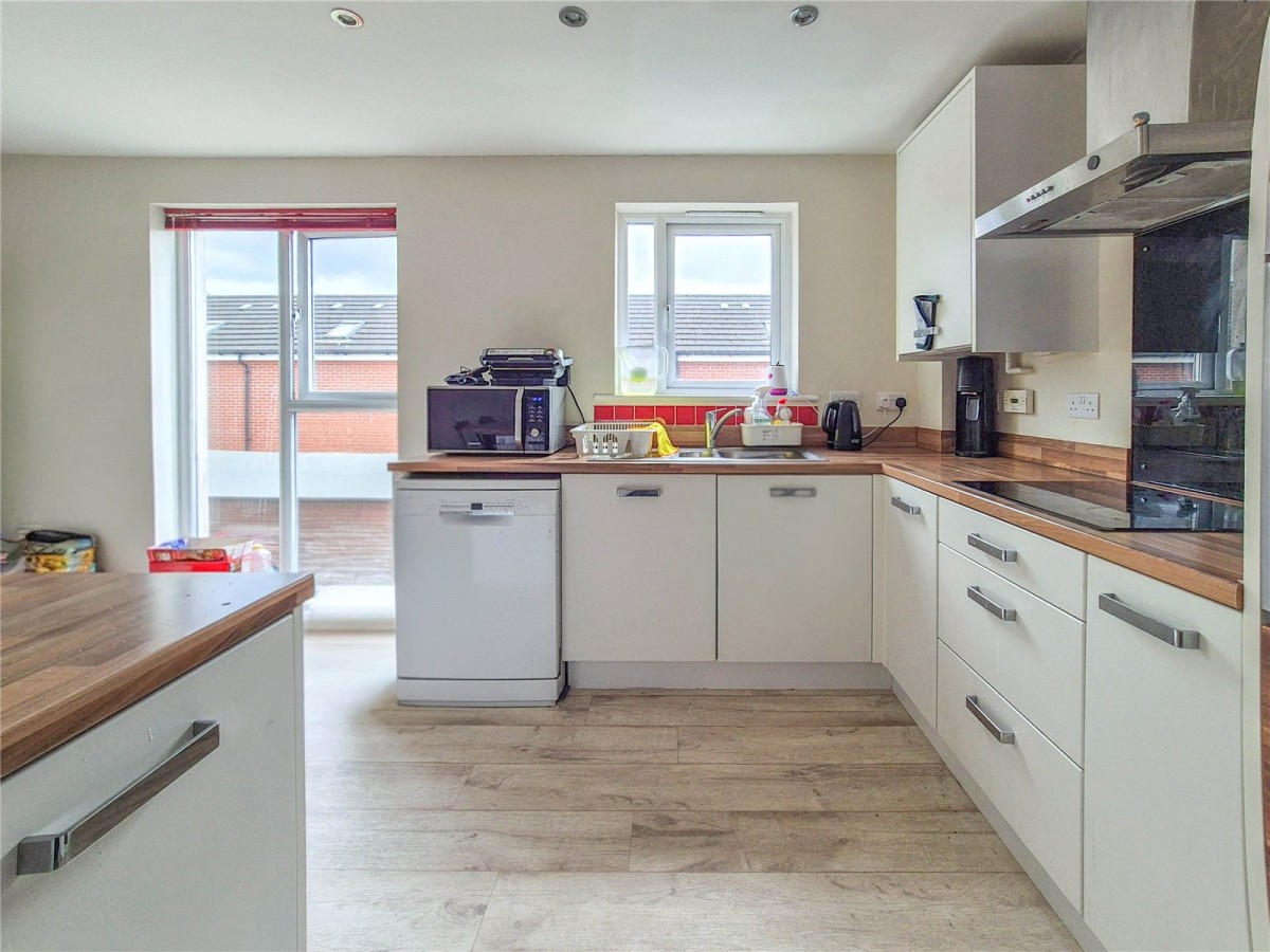 Cheswick Village, Bristol