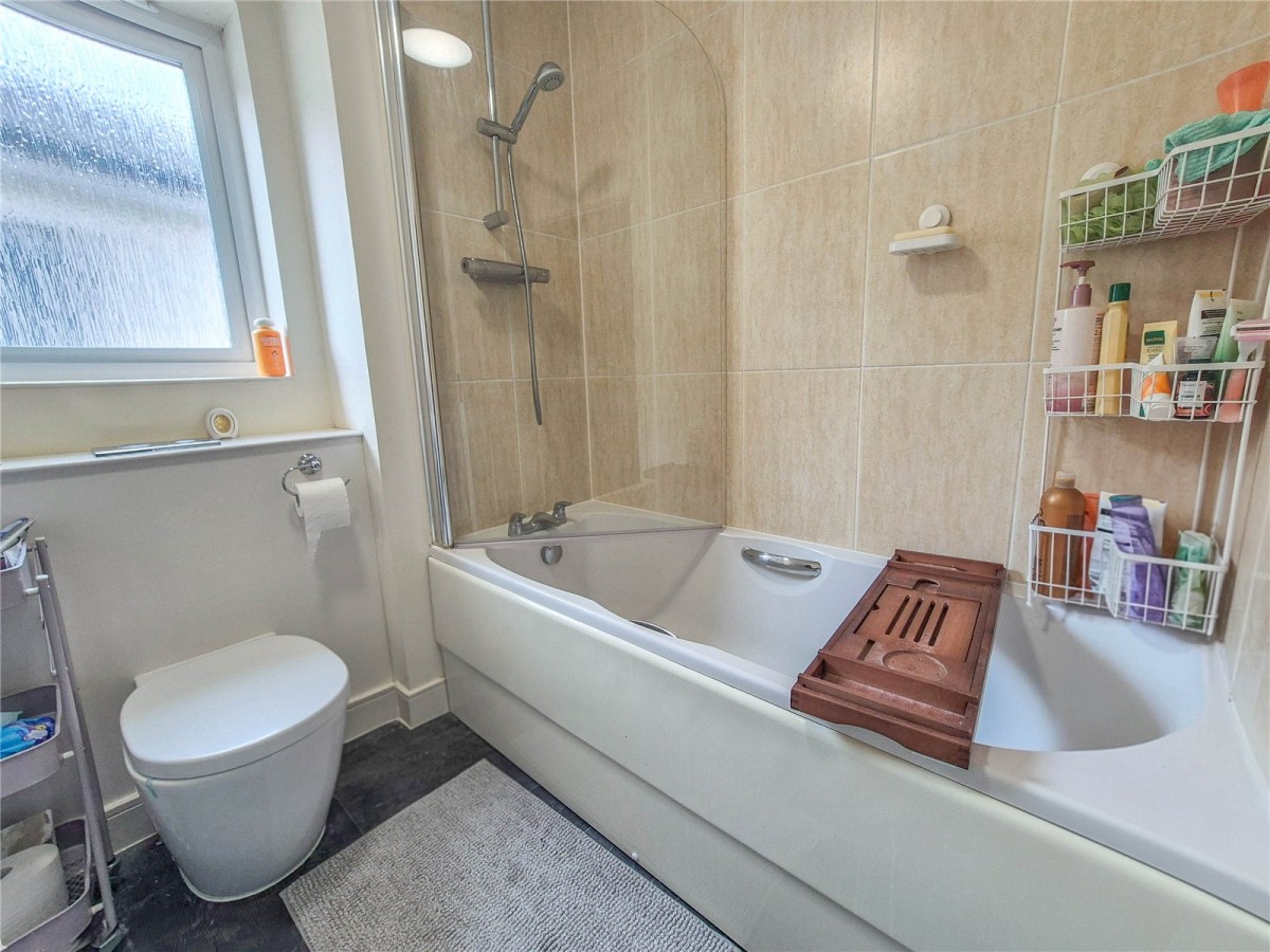 Cheswick Village, Bristol