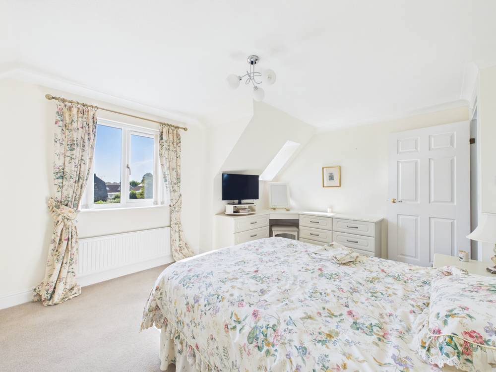 2 bedroom House for sale in Alveston, Bristol, South Gloucestershire