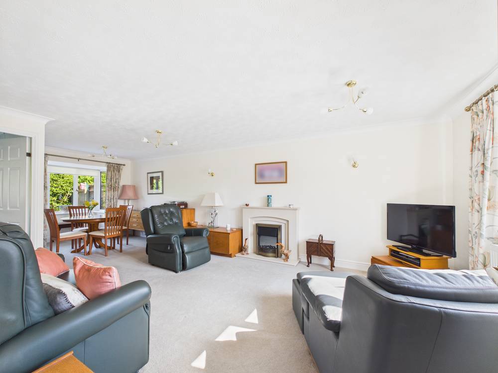 2 bedroom House for sale in Alveston, Bristol, South Gloucestershire