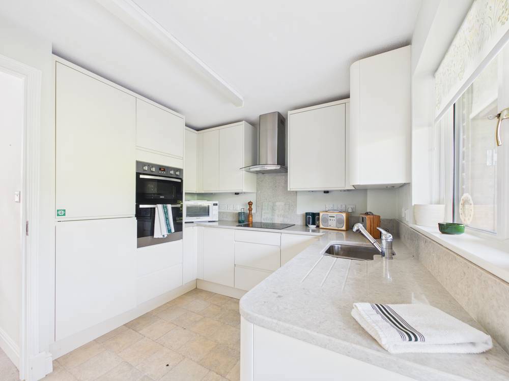 2 bedroom House for sale in Alveston, Bristol, South Gloucestershire