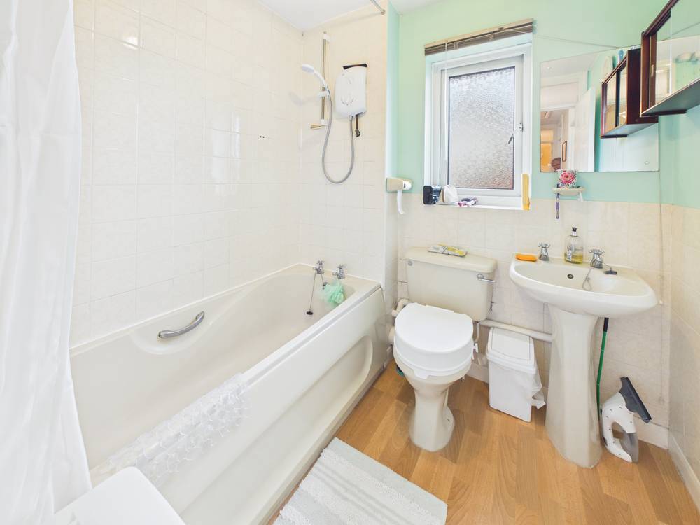 3 bedroom House for sale in Bradley Stoke, Bristol, South Gloucestershire