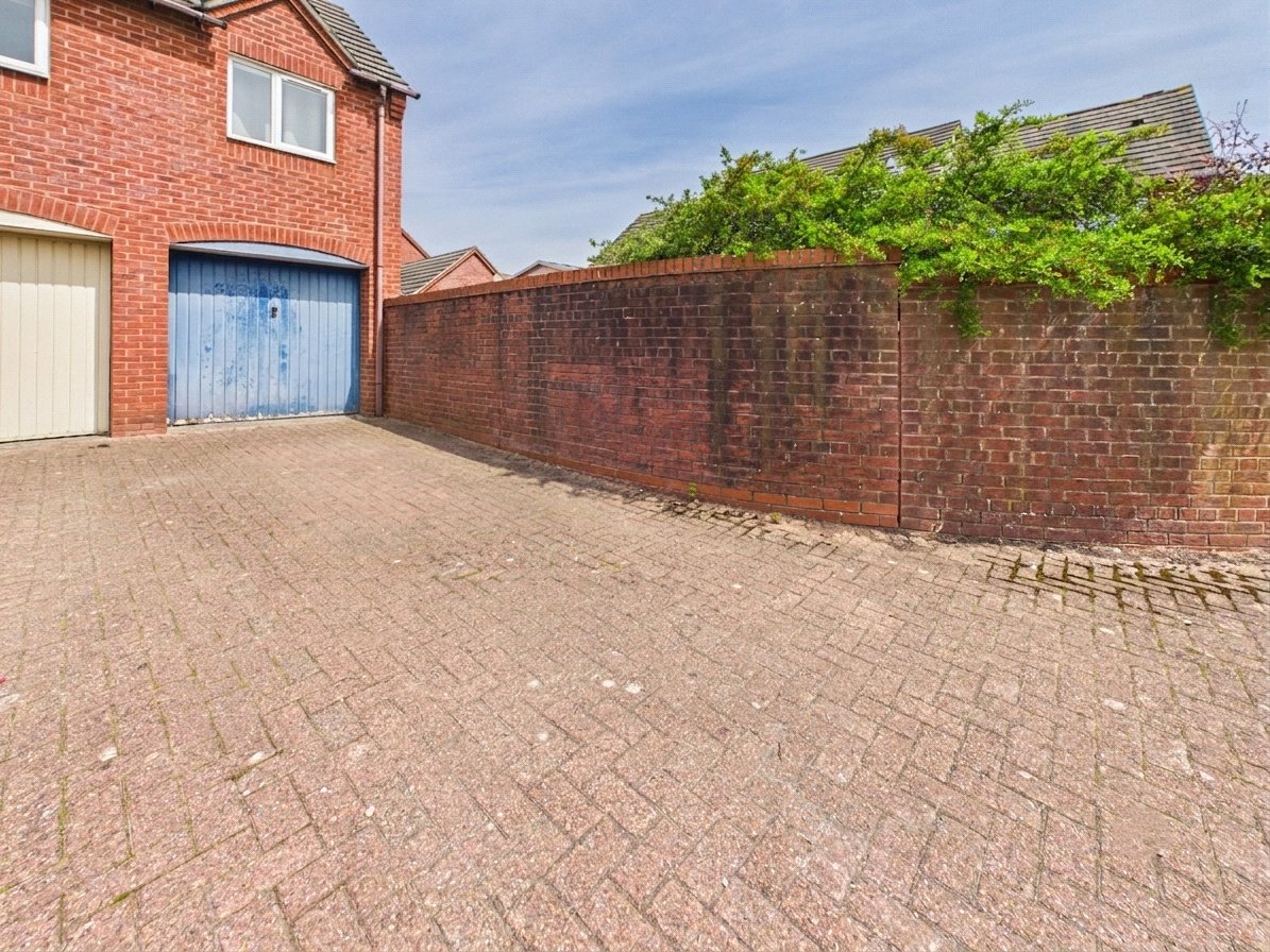 3 bedroom House for sale in Bradley Stoke, Bristol, South Gloucestershire