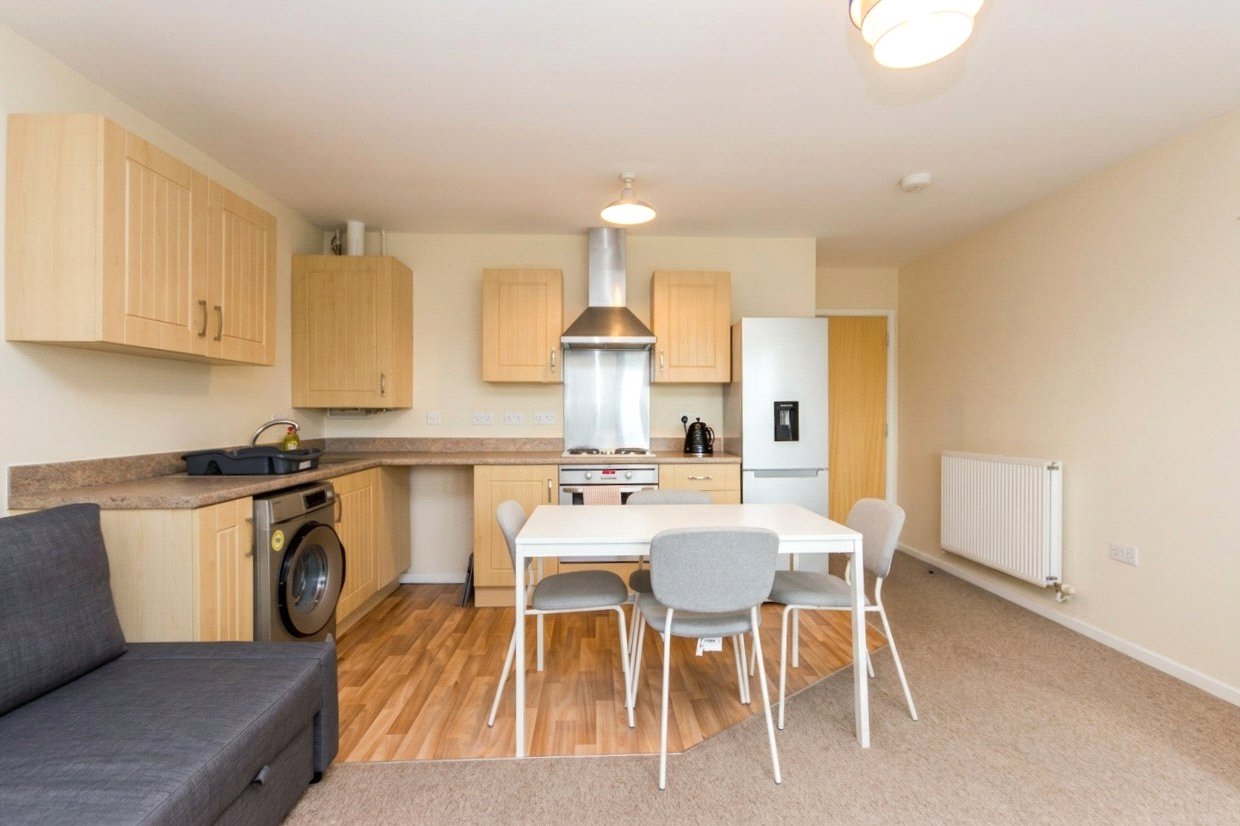 2 bedroom Flat to let in Bradley Stoke, Bristol