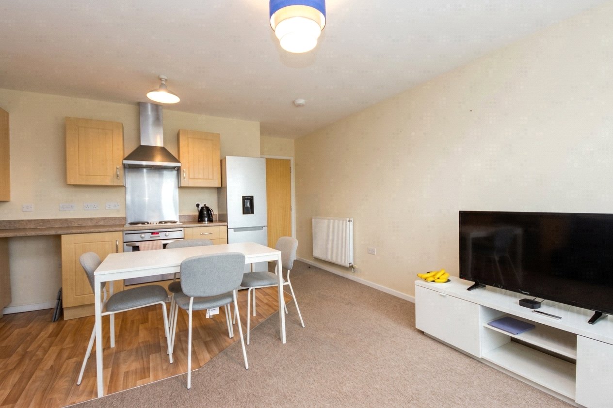 2 bedroom Flat to let in Bradley Stoke, Bristol