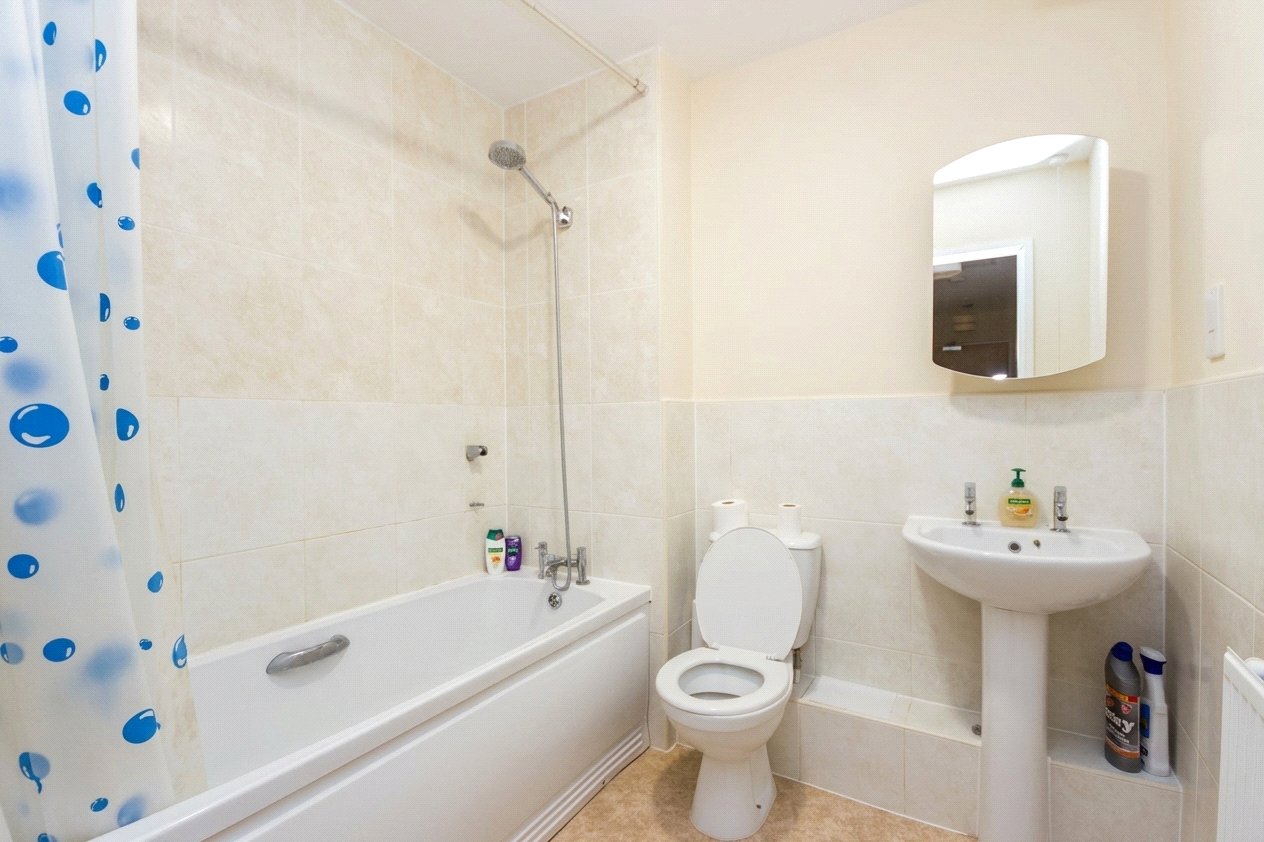 2 bedroom Flat to let in Bradley Stoke, Bristol
