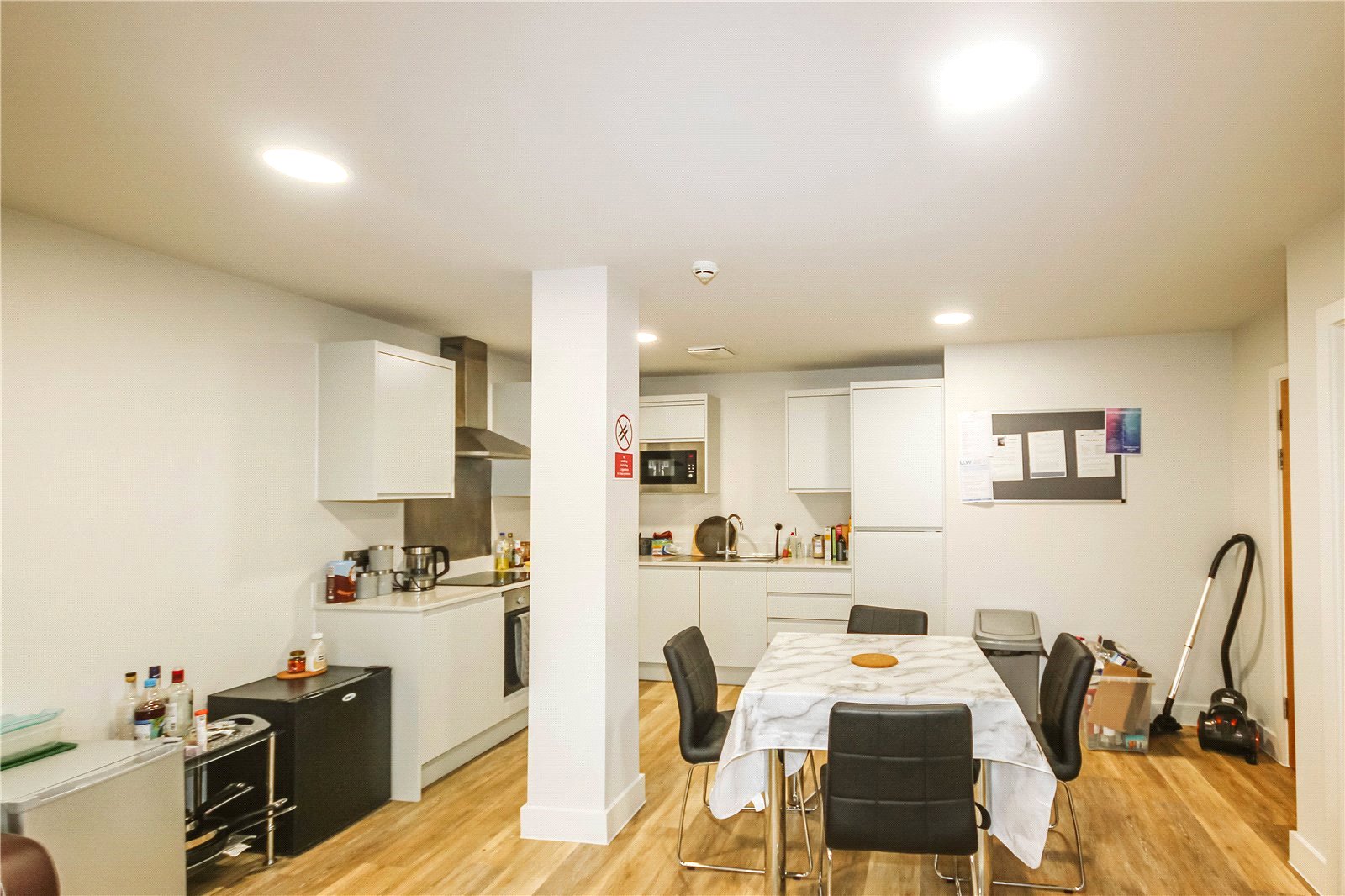 5 bedroom Flat to let in Weston-super-Mare, North Somerset
