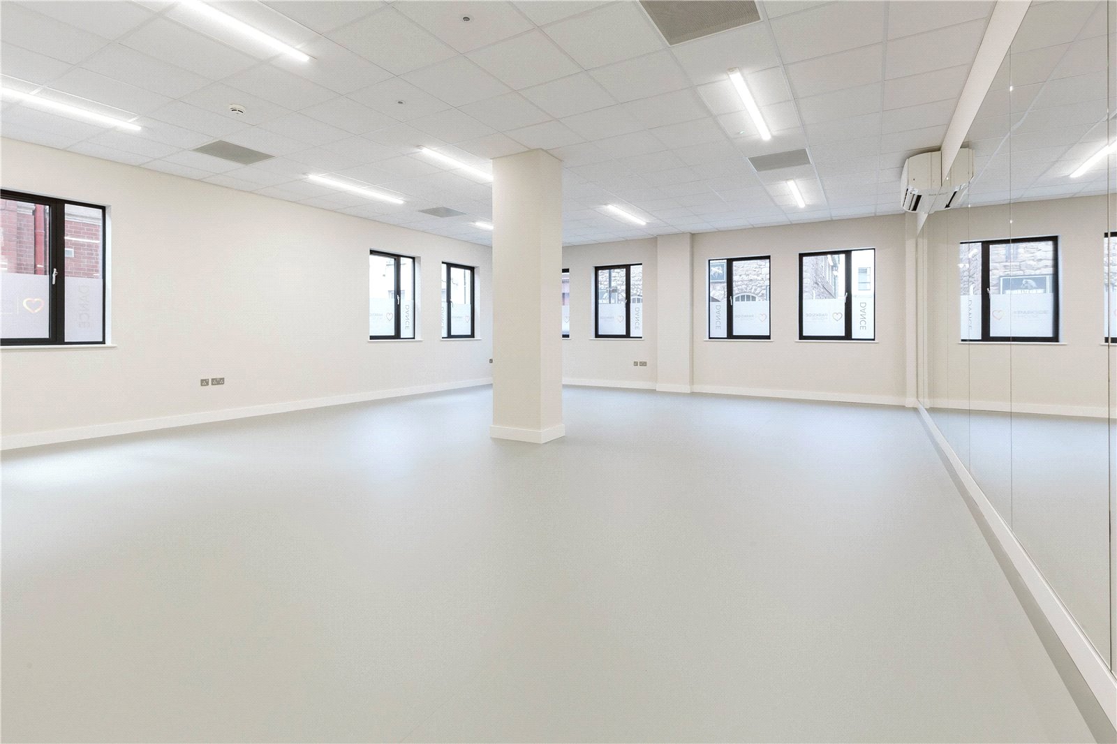 2 bedroom Flat to let in Weston-super-Mare, North Somerset