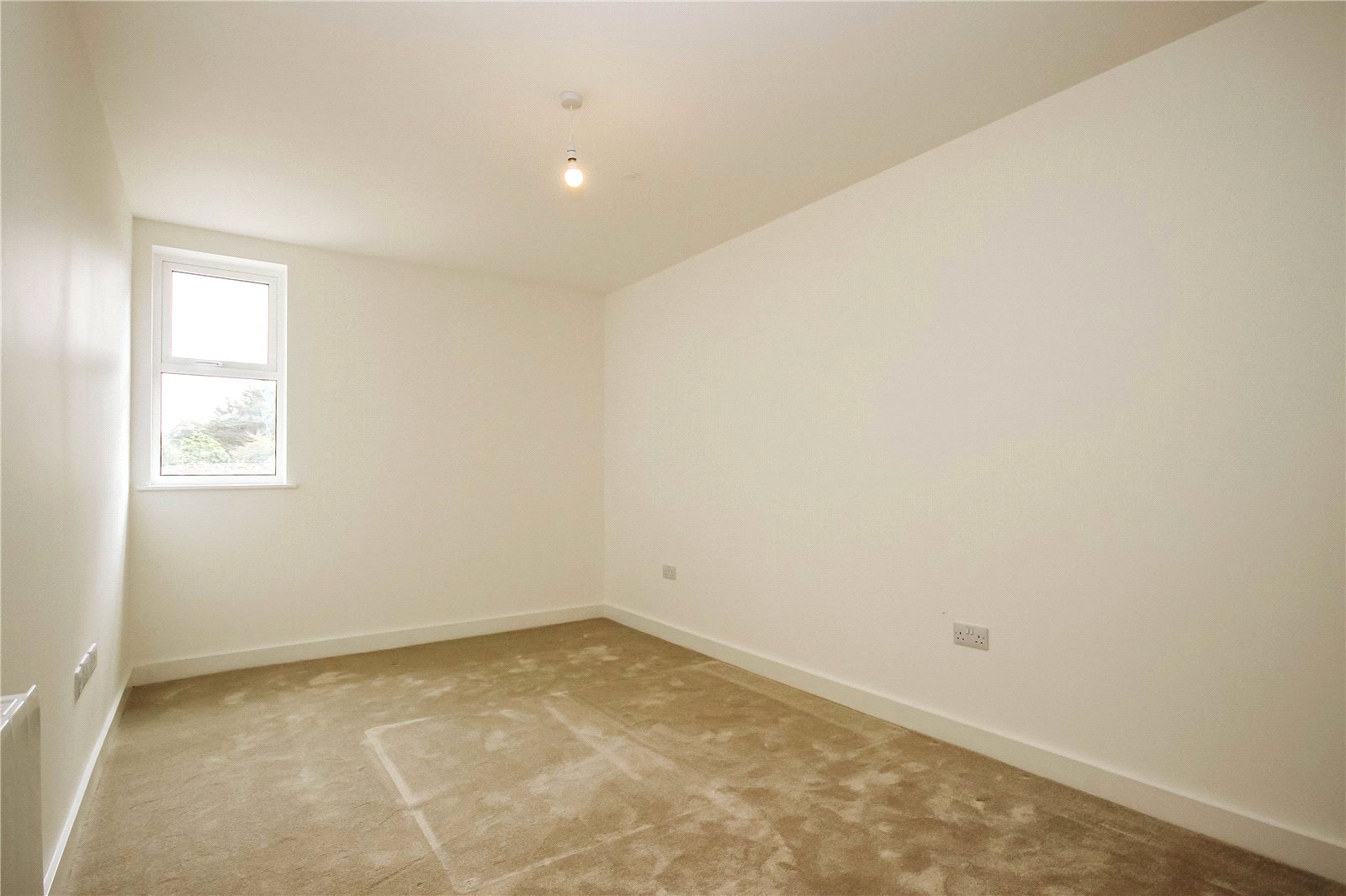 2 bedroom Flat to let in Weston-super-Mare