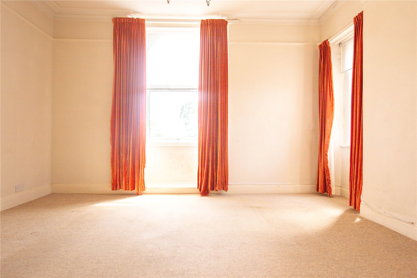 2 bedroom Flat to let in Weston-super-Mare, North Somerset
