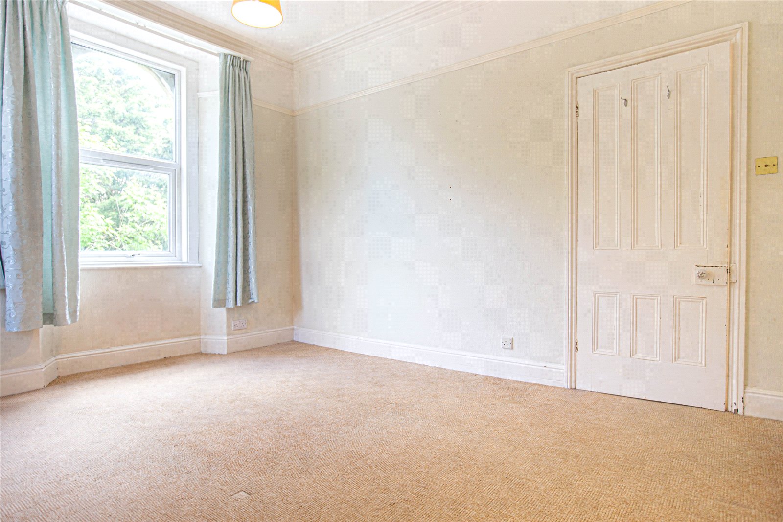 2 bedroom Flat to let in Weston-super-Mare, North Somerset