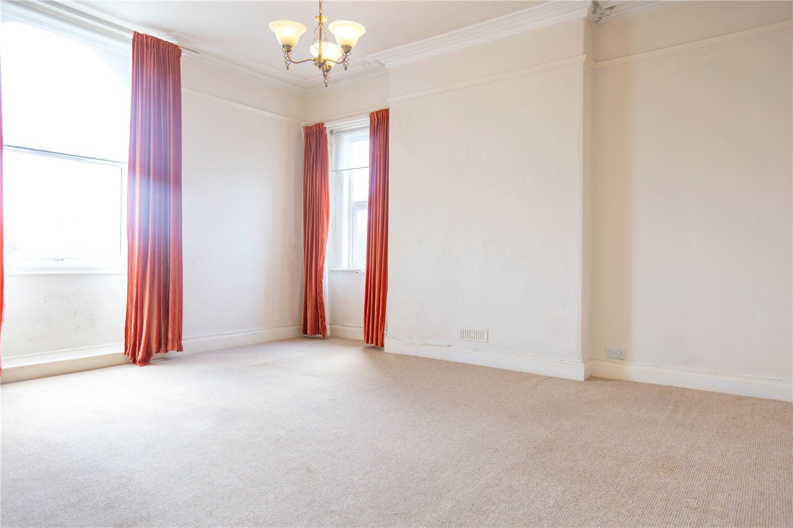 2 bedroom Flat to let in Weston-super-Mare, North Somerset