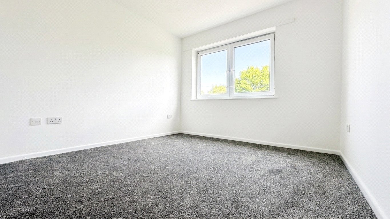 2 bedroom Flat to let in Burnham-on-Sea, Somerset