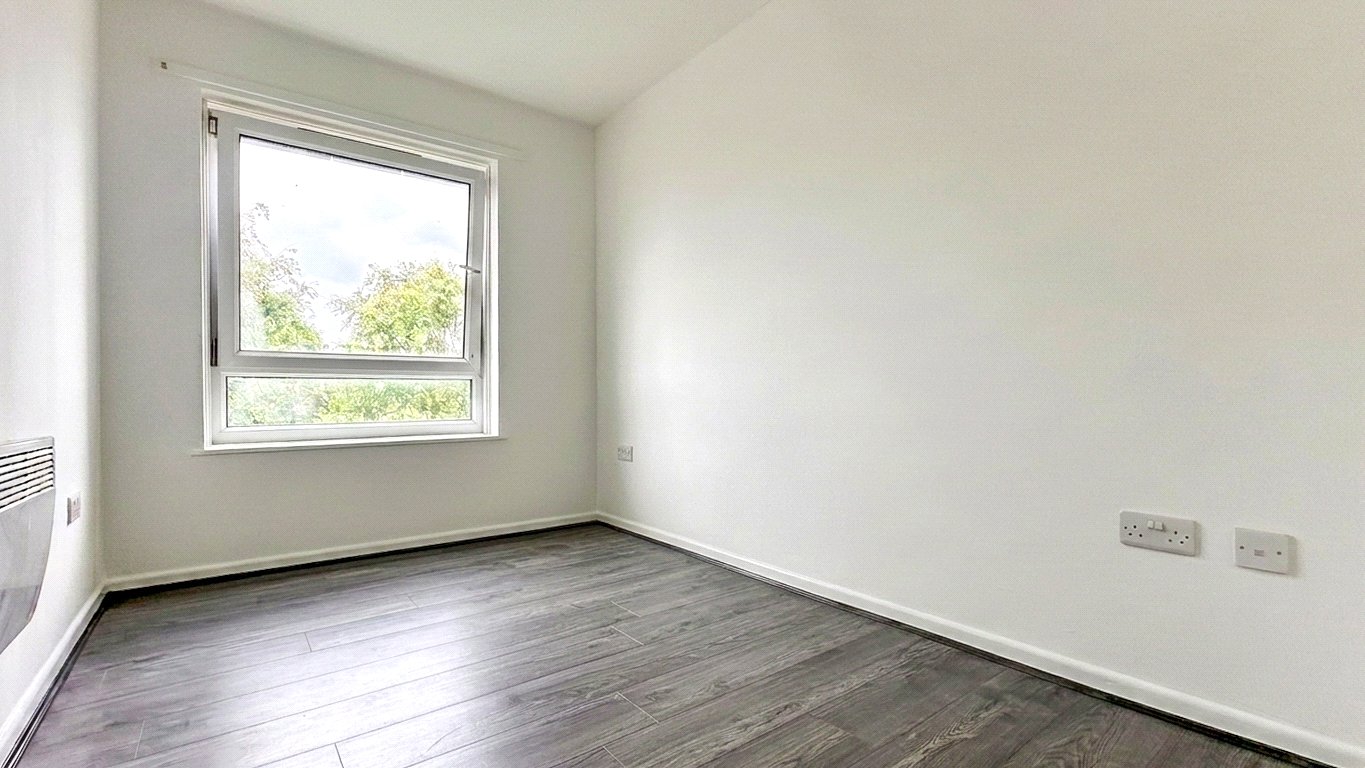 2 bedroom Flat to let in Burnham-on-Sea, Somerset