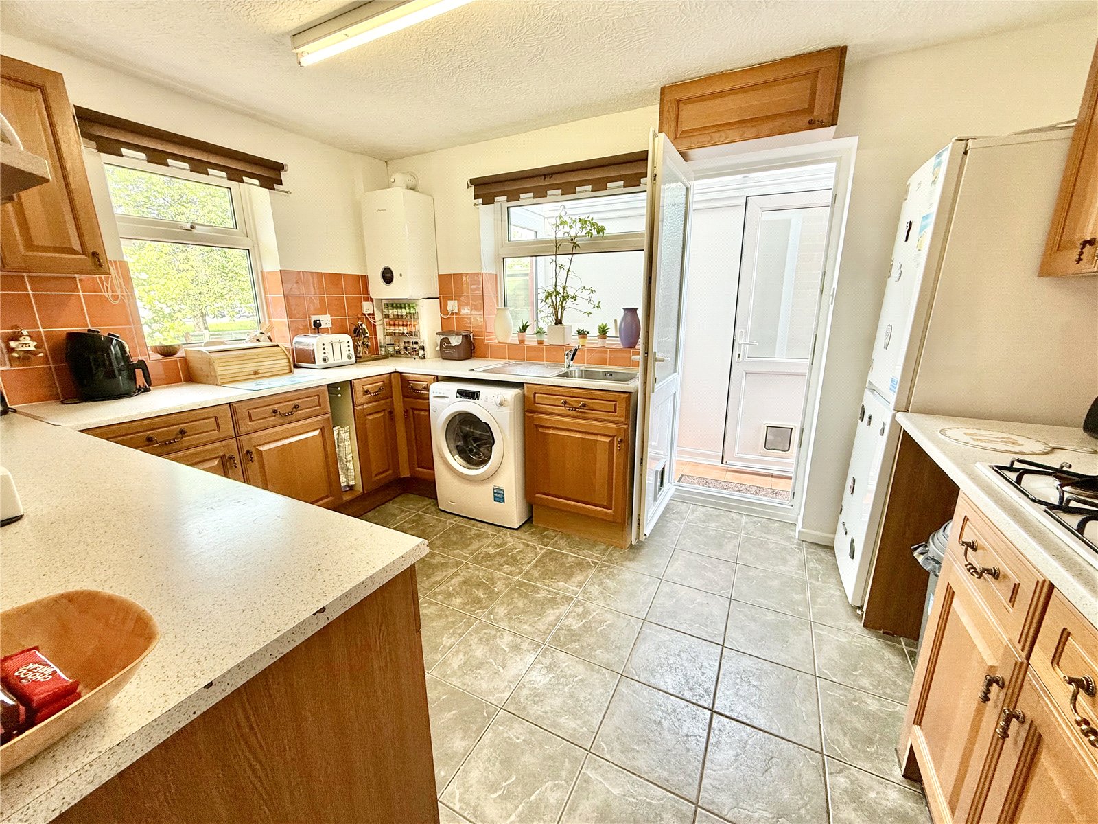 2 bedroom Bungalow for sale in Highbridge, Somerset