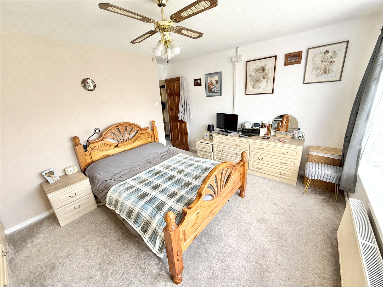 2 bedroom Bungalow for sale in Highbridge, Somerset