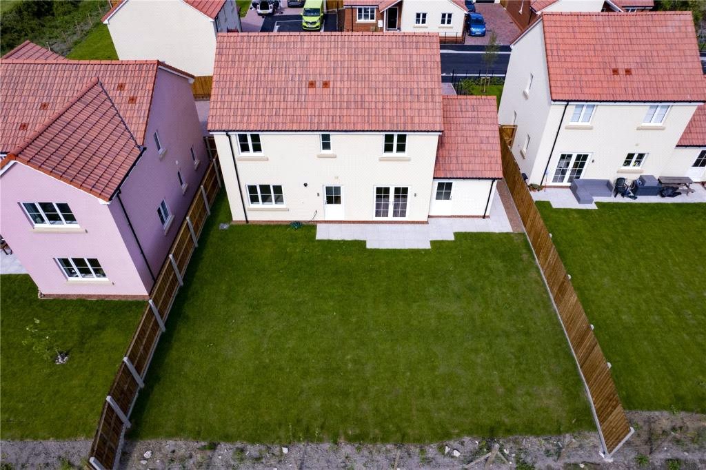 4 bedroom House for sale in Lympsham, Somerset
