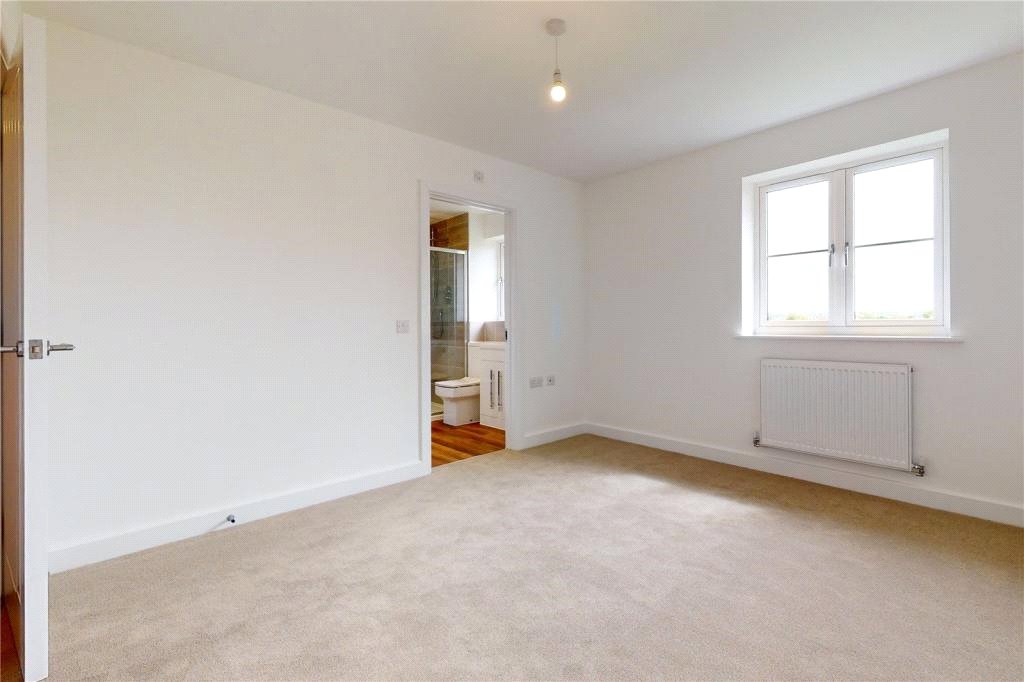 4 bedroom House for sale in Lympsham, Somerset