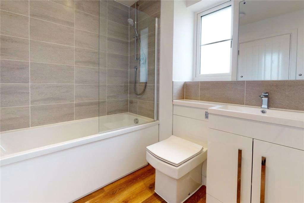4 bedroom House for sale in Lympsham, Somerset