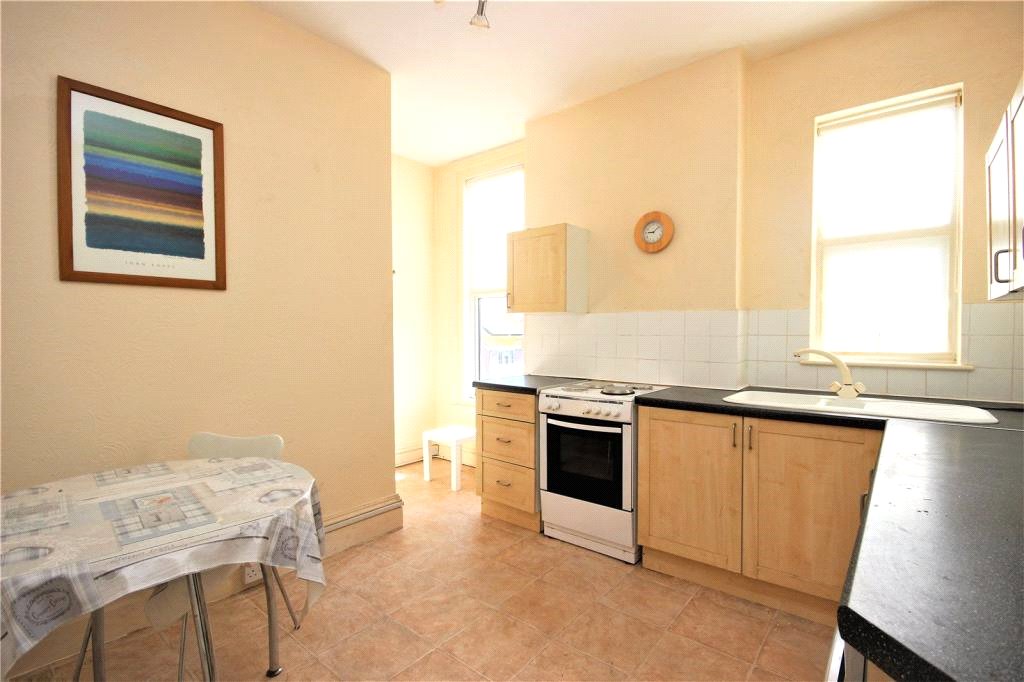 3 bedroom Flat for sale in Burnham On Sea, Somerset