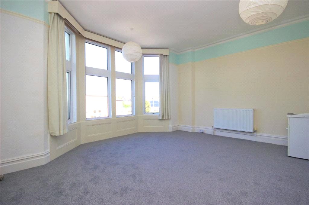 3 bedroom Flat for sale in Burnham On Sea, Somerset