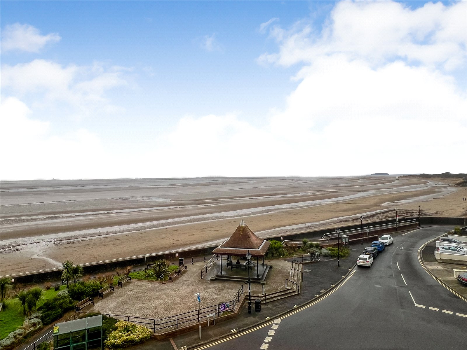 3 bedroom Flat for sale in Burnham on Sea, Somerset