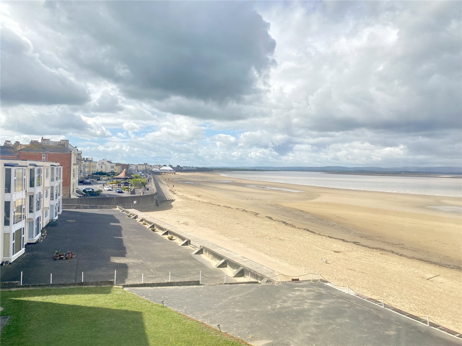 2 bedroom Flat for sale in Burnham on Sea, Somerset