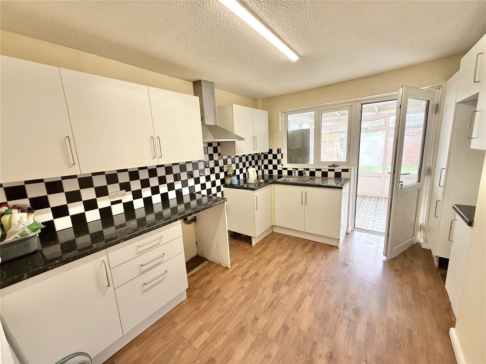 2 bedroom Bungalow for sale in Burnham On Sea, Somerset