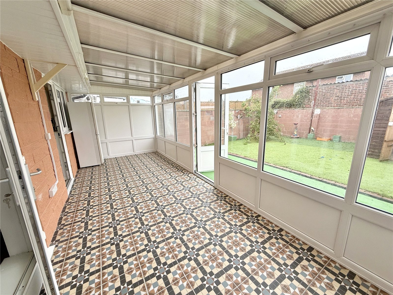 2 bedroom Bungalow for sale in Burnham On Sea, Somerset