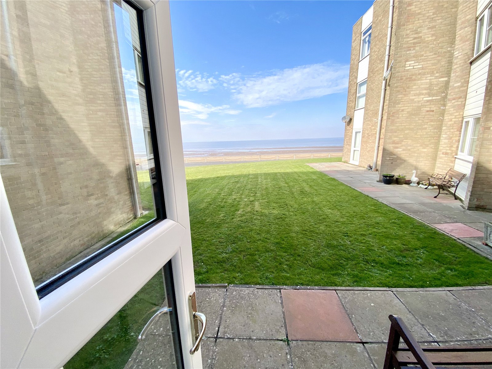 2 bedroom Flat for sale in Burnham on Sea, Somerset