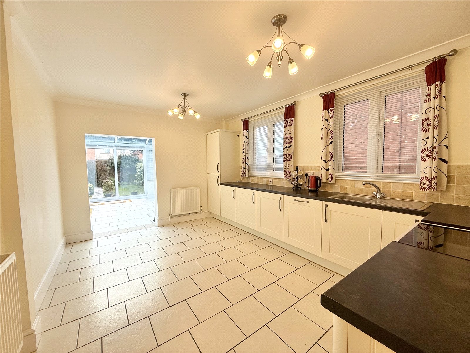 2 bedroom Bungalow for sale in Burnham on Sea, Somerset