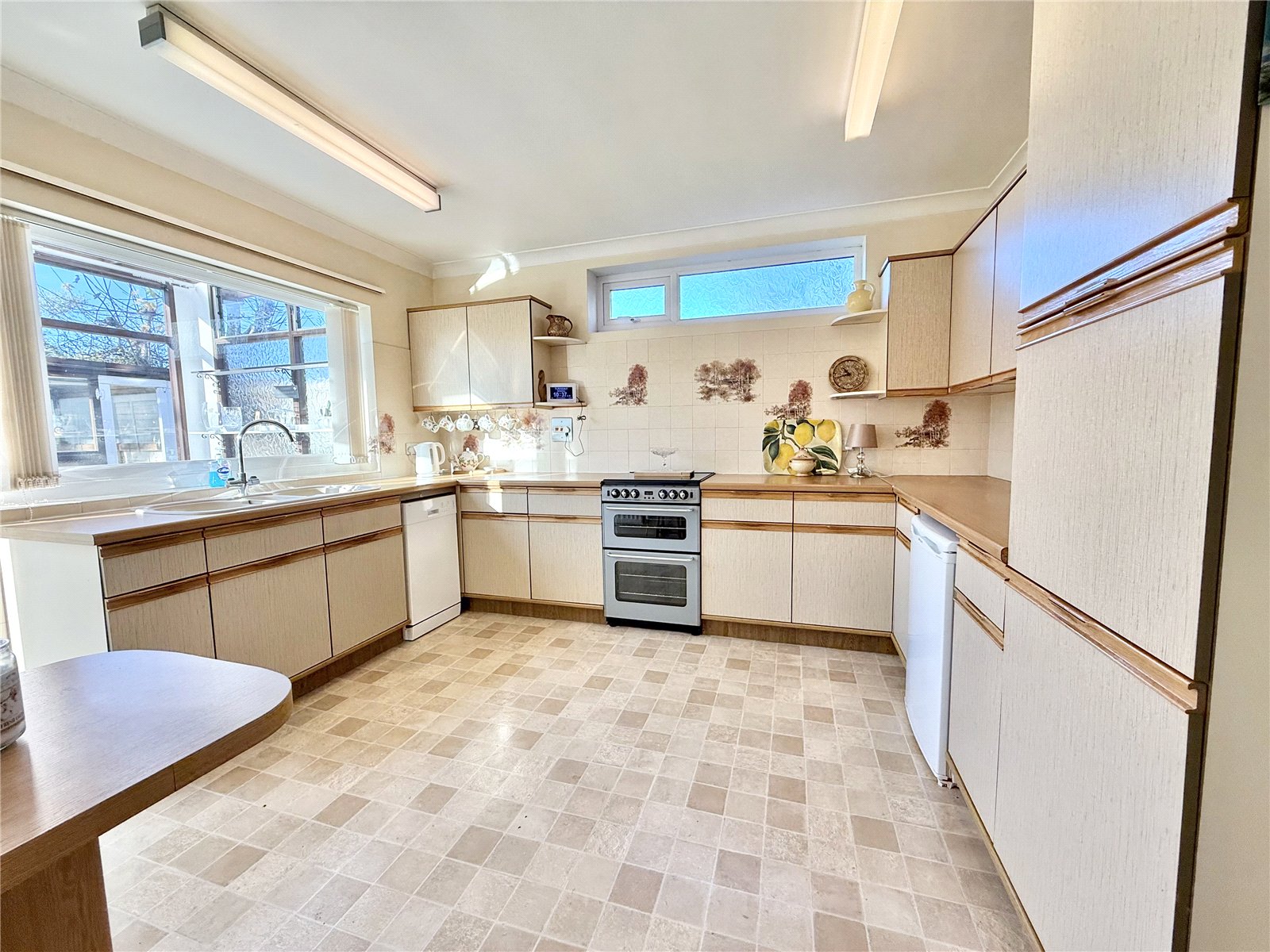 4 bedroom House for sale in Brent Knoll, Somerset