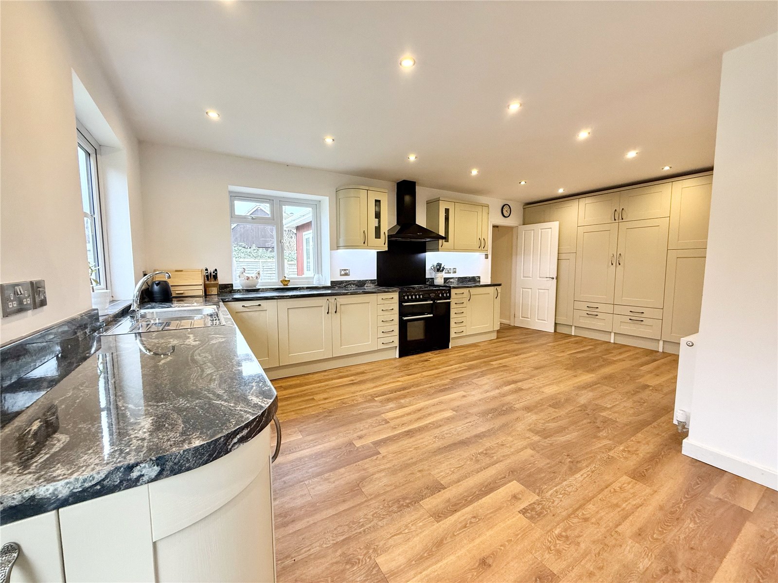 3 bedroom Bungalow for sale in Burnham on Sea, Somerset