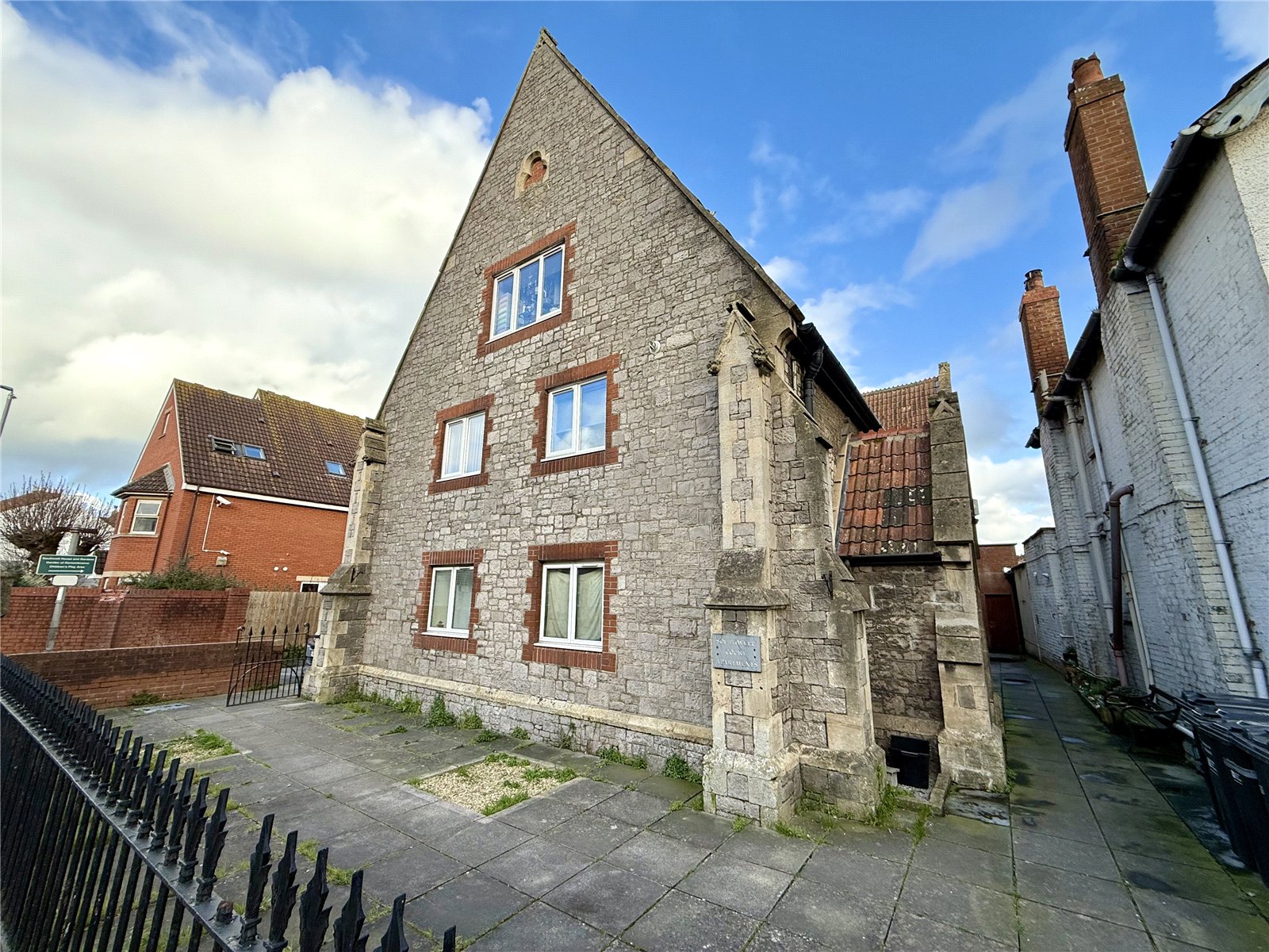 2 bedroom Flat for sale in Church Street, Highbridge, Somerset
