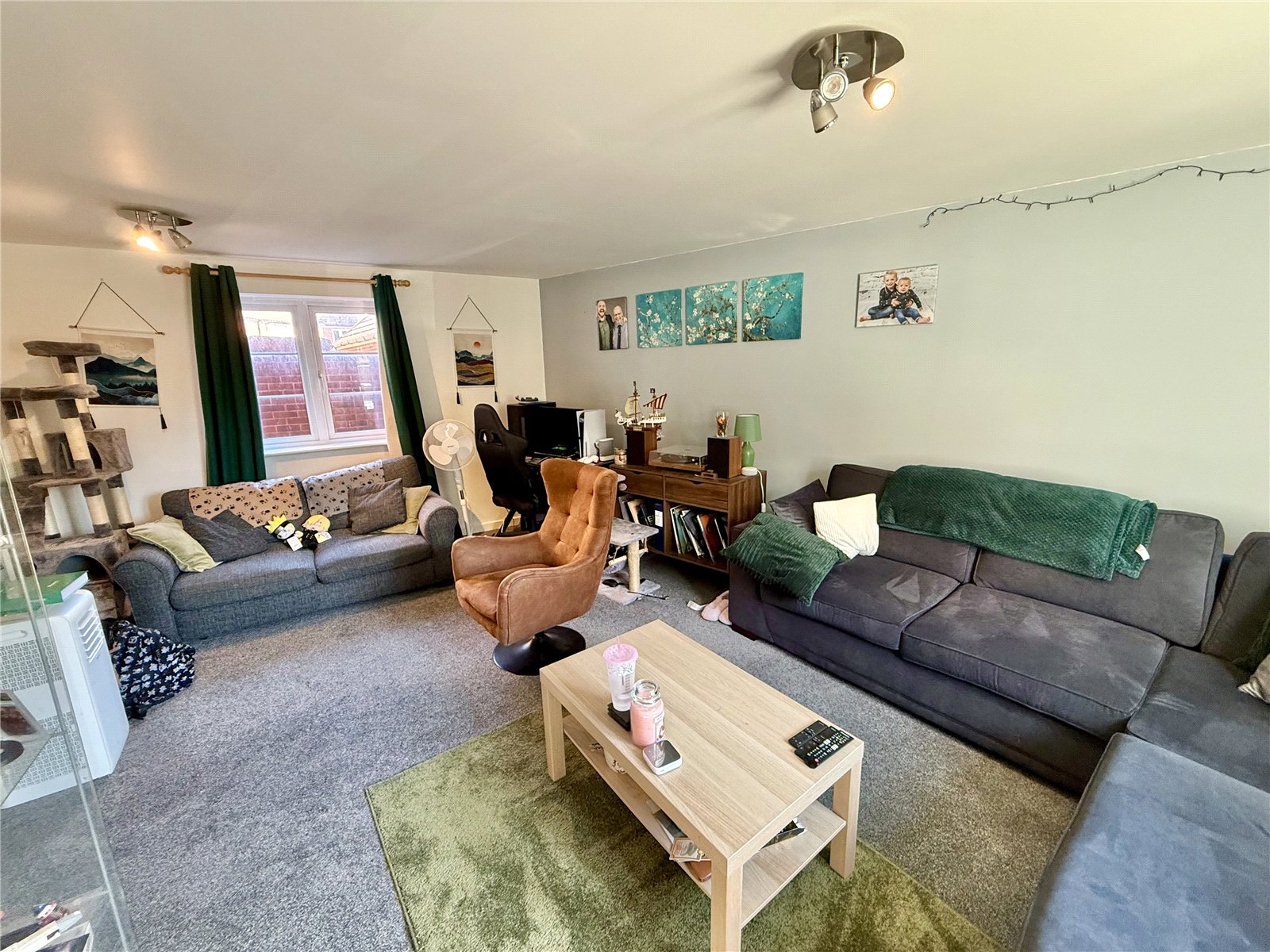 2 bedroom Flat for sale in Highbridge, Somerset