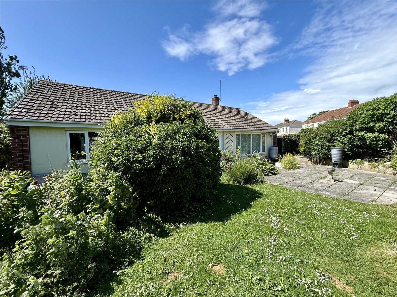 2 bedroom Bungalow for sale in Highbridge, Somerset