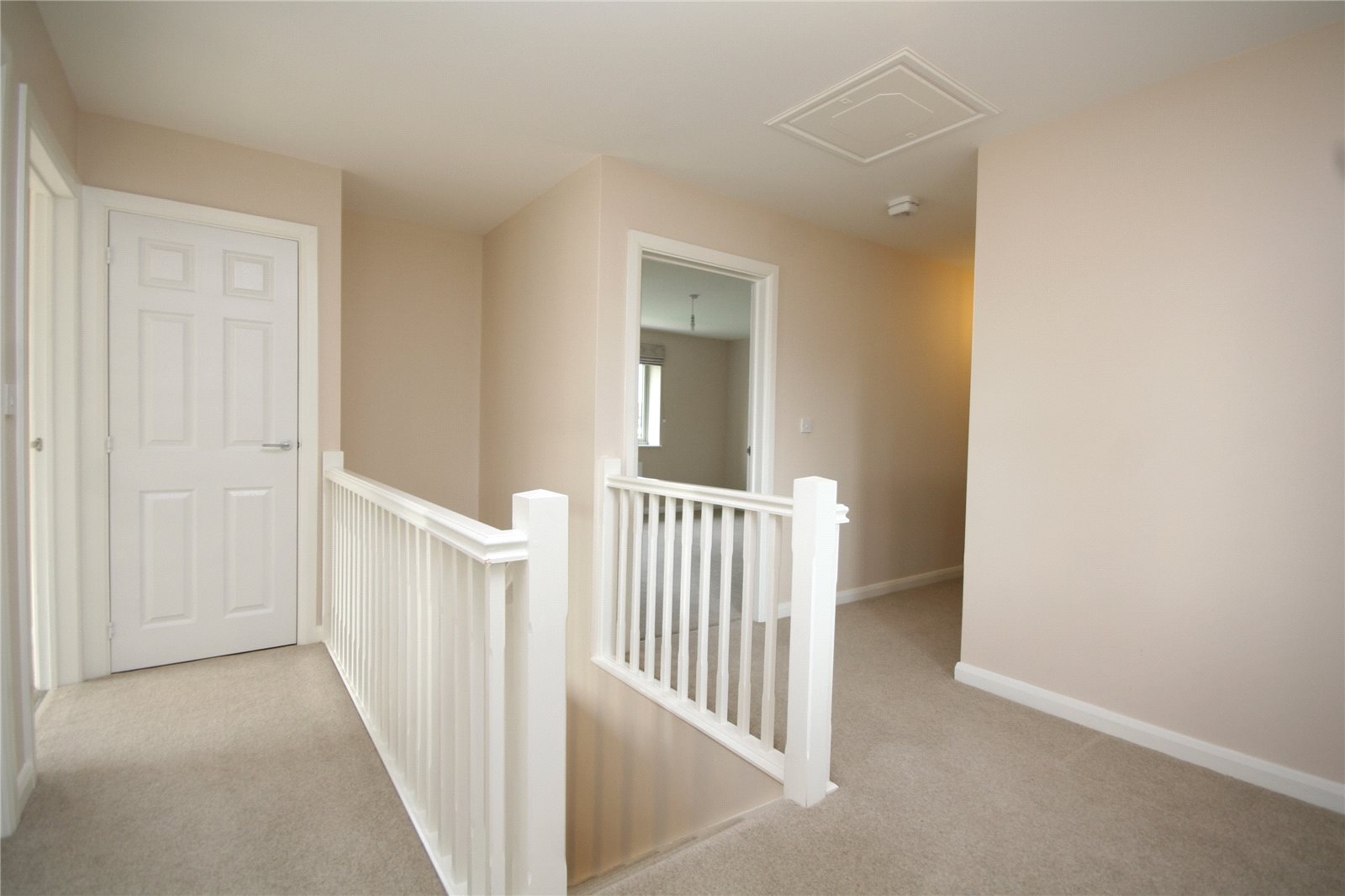 4 bedroom House to let in Charlton Kings, Cheltenham, Gloucestershire