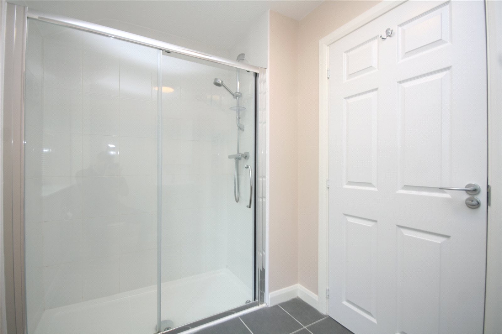 4 bedroom House to let in Charlton Kings, Cheltenham, Gloucestershire