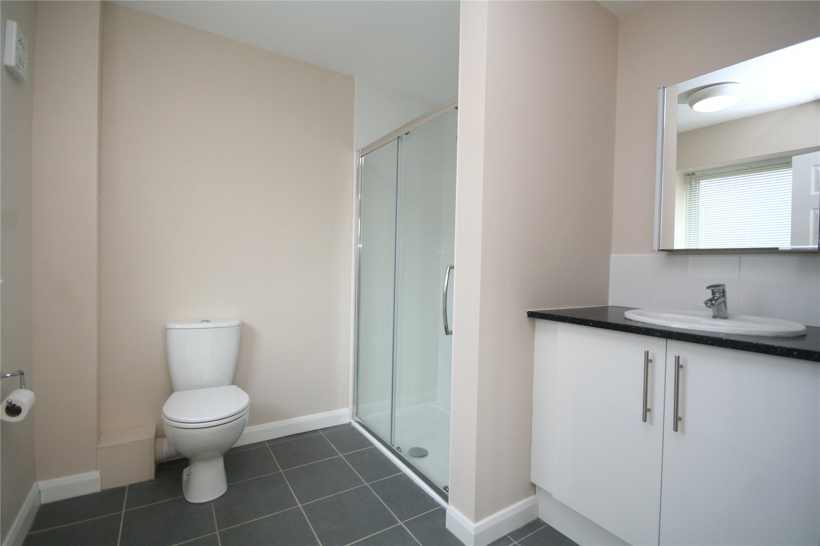 4 bedroom House to let in Charlton Kings, Cheltenham, Gloucestershire