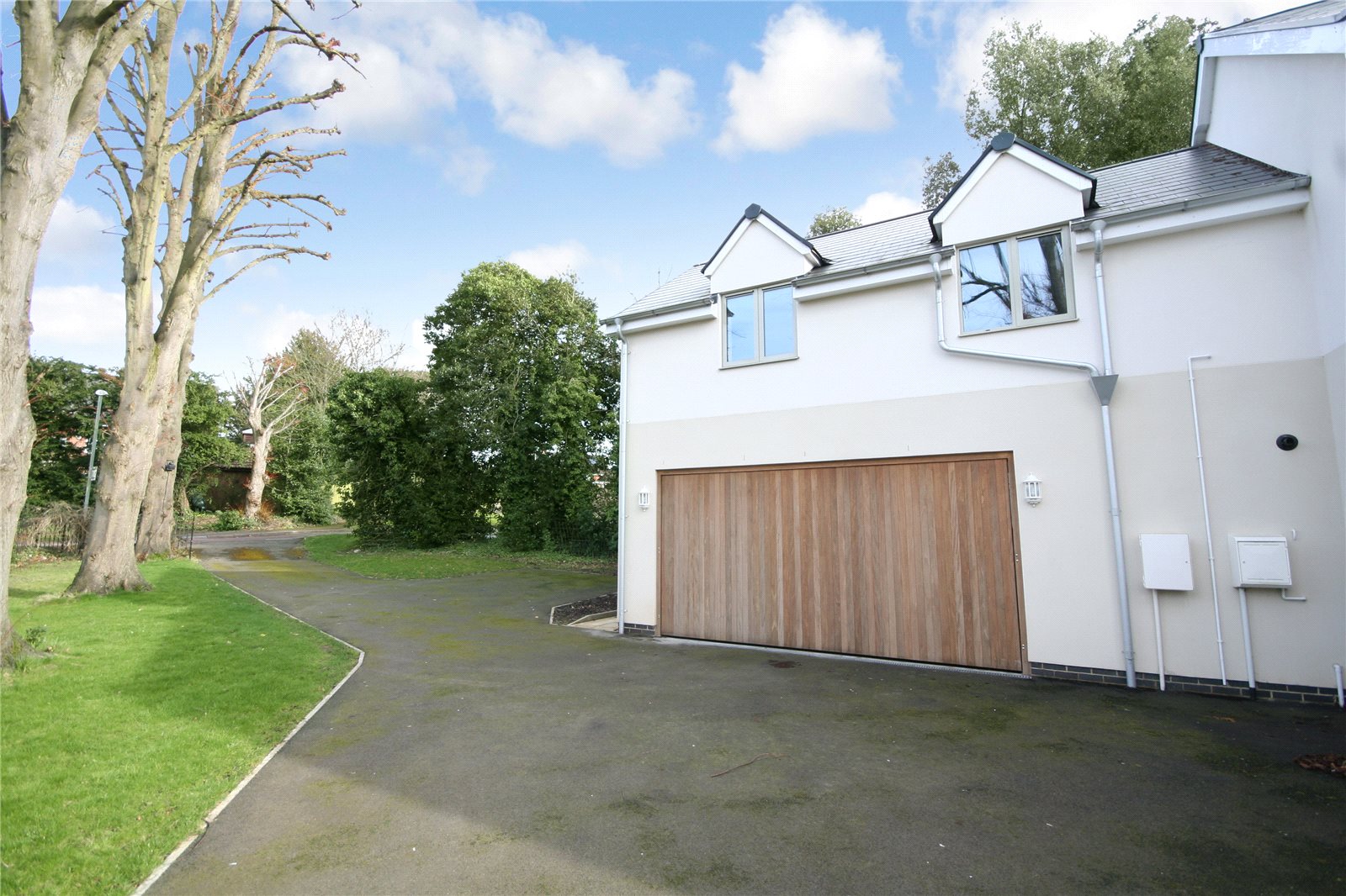 4 bedroom House to let in Charlton Kings, Cheltenham, Gloucestershire