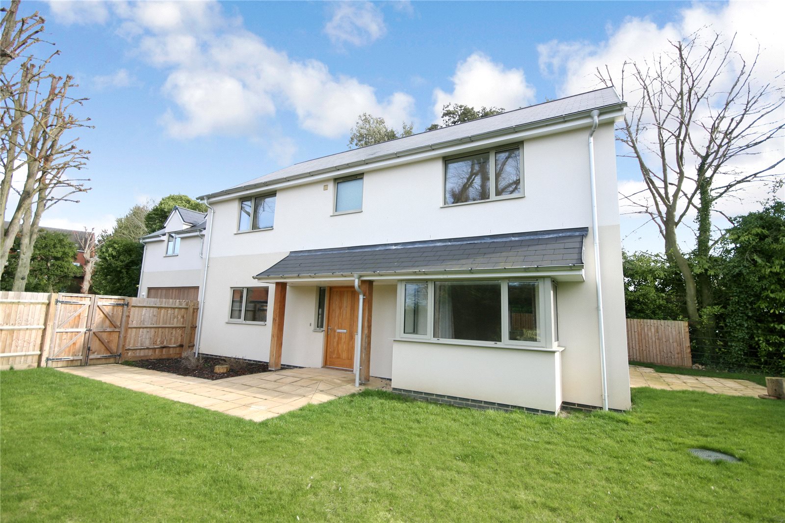 4 bedroom House to let in Charlton Kings, Cheltenham, Gloucestershire