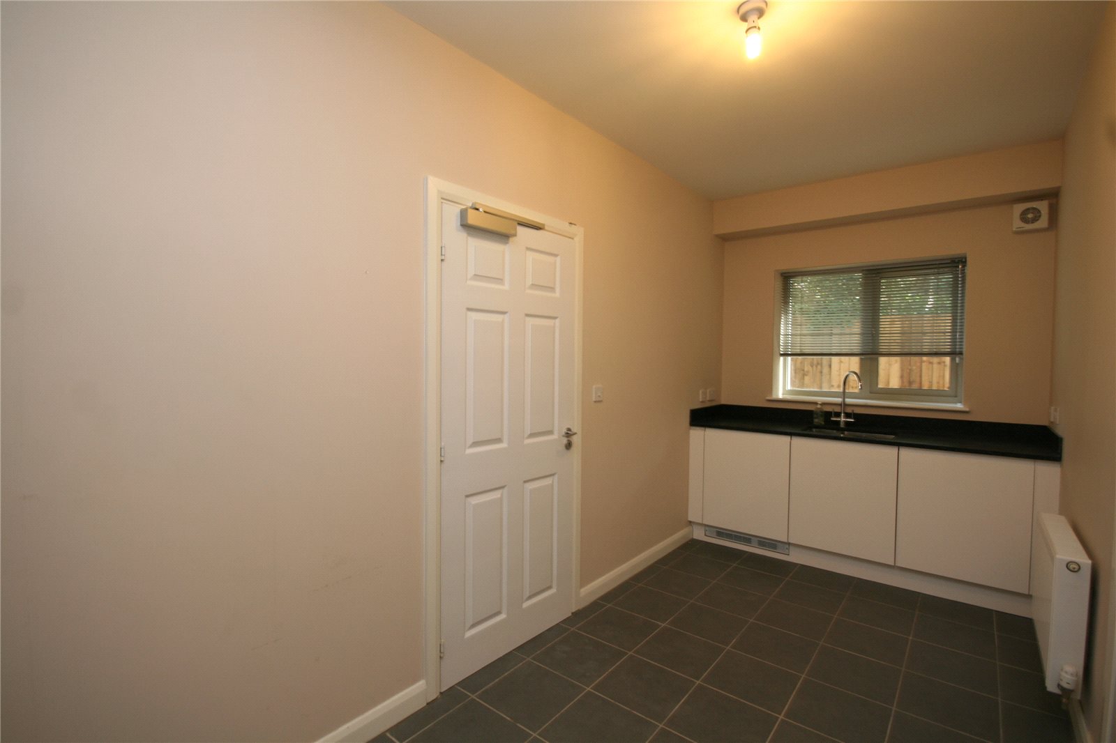 4 bedroom House to let in Charlton Kings, Cheltenham, Gloucestershire